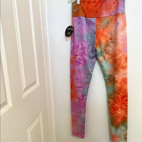 Fit in Casual Activewear tie dye leggings - Picture 2 of 14